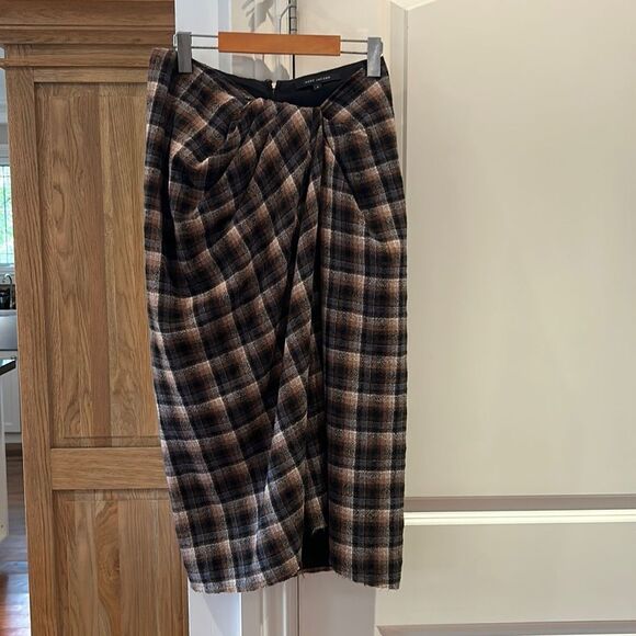 Marc Jacobs Dresses & Skirts - SSENSE Marc Jacobs plaid skirt with raw hem sz 6
